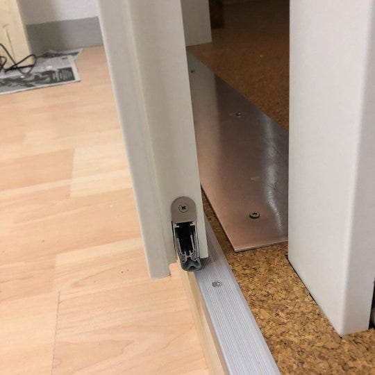 Door threshold construction